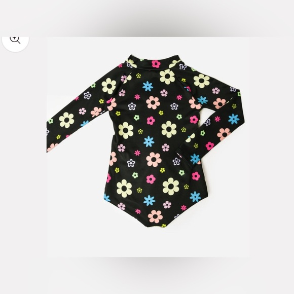 BEACH RIOT GIRLS' CHARLIE RASHGUARD size 11/12 NNT - Picture 3 of 9